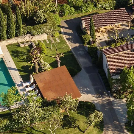 ヴィラ Private Istrian Cipresso With Pool & Garden , Peaceful Countryside Retreat